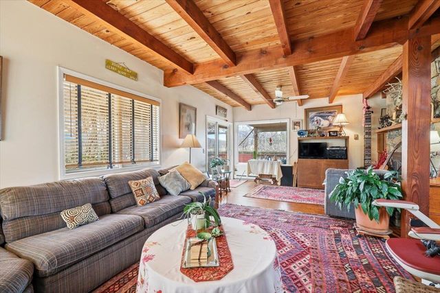 1120 KINGSWAY RD, Afton, VA 22920