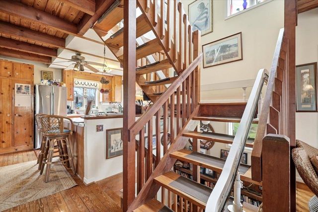 1120 KINGSWAY RD, Afton, VA 22920