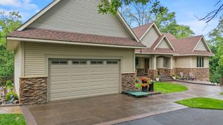 499 8th Street, Hudson, WI 54016
