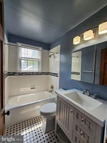 626 N GEORGE MASON DR DR, Arlington, VA 22203