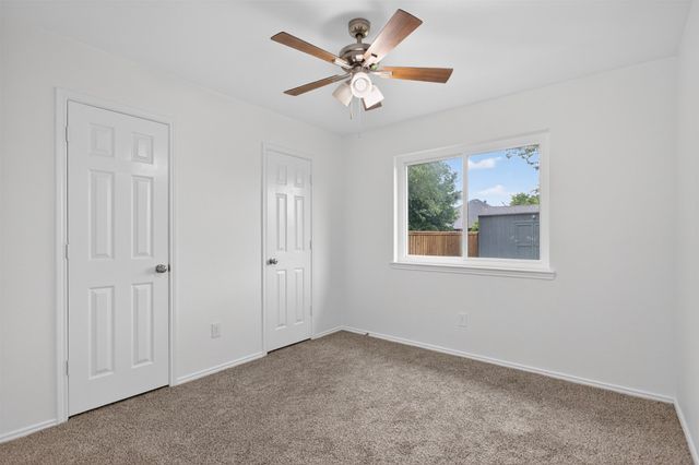 728 Grandview Avenue, Seagoville, TX 75159