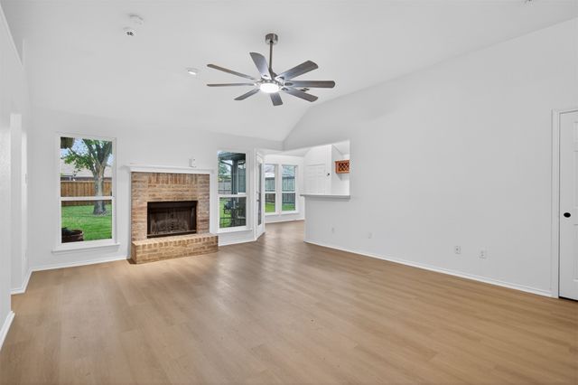 728 Grandview Avenue, Seagoville, TX 75159