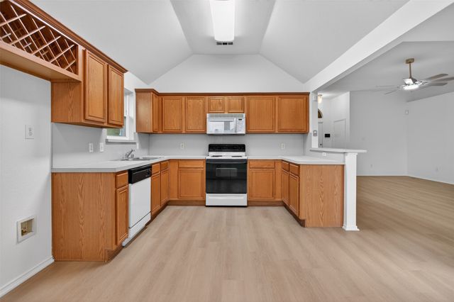 728 Grandview Avenue, Seagoville, TX 75159