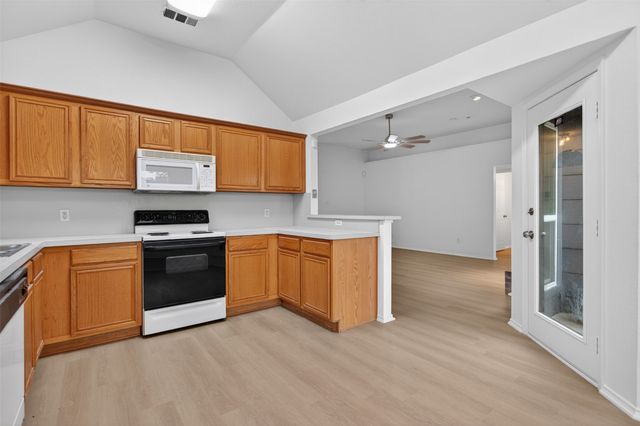 728 Grandview Avenue, Seagoville, TX 75159