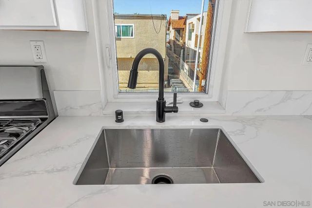 4050 Cherokee, San Diego, CA 92104