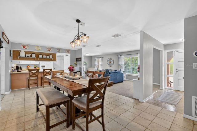 1915 SPRING LAKE ROAD, Fruitland Park, FL 34731