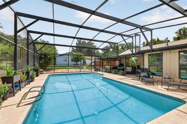 1915 SPRING LAKE ROAD, Fruitland Park, FL 34731