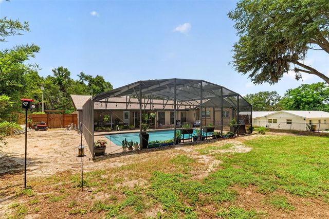 1915 SPRING LAKE ROAD, Fruitland Park, FL 34731