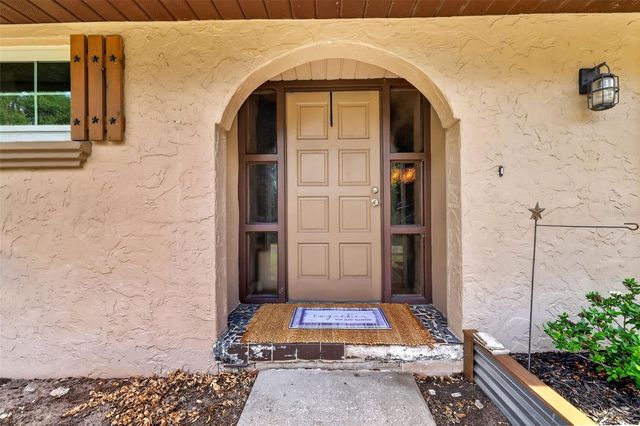 1915 SPRING LAKE ROAD, Fruitland Park, FL 34731
