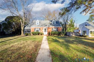 902 Greenway Ln, Richmond, VA 23226