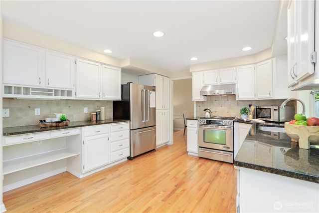 6405 154th Street SE, Snohomish, WA 98296