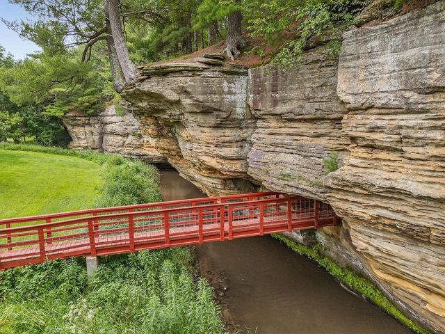 17520 Highway 80, Richland Center, WI 53581