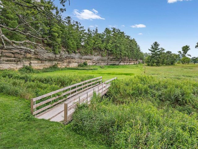 17520 Highway 80, Richland Center, WI 53581