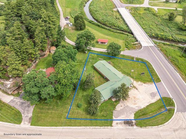 17520 Highway 80, Richland Center, WI 53581