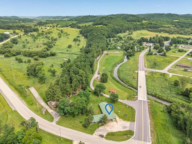 17520 Highway 80, Richland Center, WI 53581