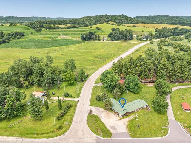 17520 Highway 80, Richland Center, WI 53581