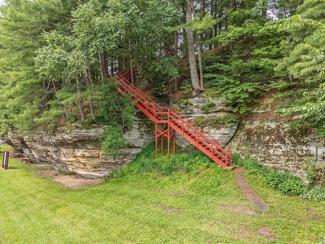 17520 Highway 80, Richland Center, WI 53581