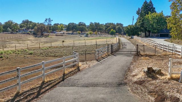 4770 Pedro Hill Rd, Pilot Hill, CA 95664