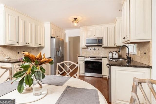 1300 Holly Bank Circle, Atlanta, GA 30338