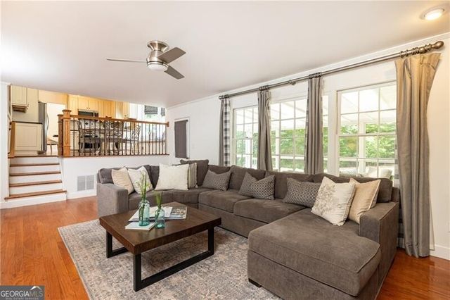 1300 Holly Bank Circle, Atlanta, GA 30338