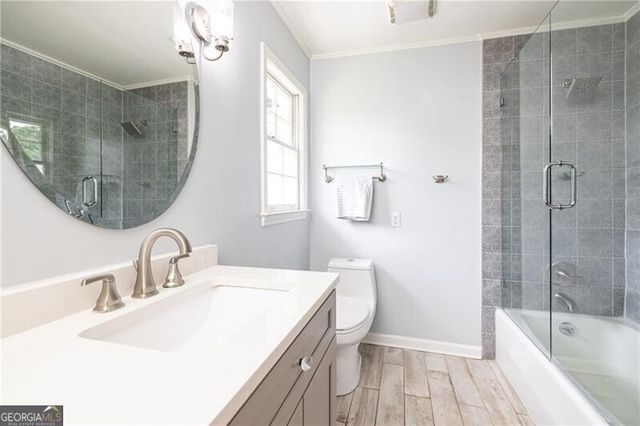 1300 Holly Bank Circle, Atlanta, GA 30338