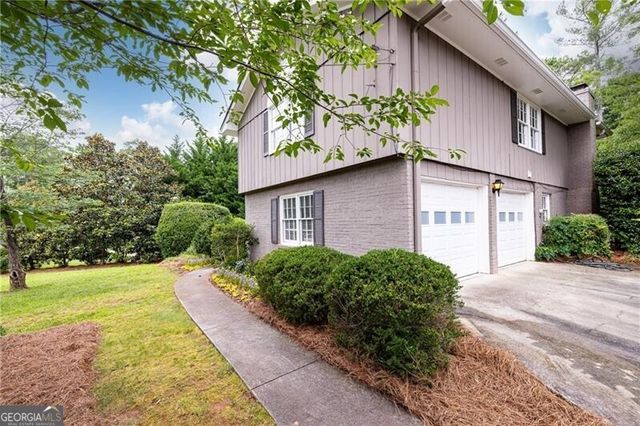 1300 Holly Bank Circle, Atlanta, GA 30338
