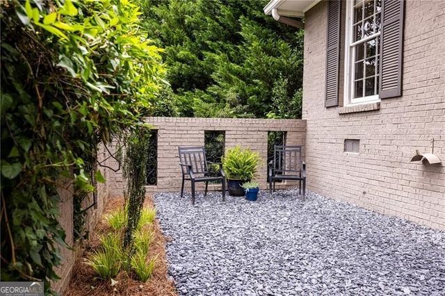 1300 Holly Bank Circle, Atlanta, GA 30338