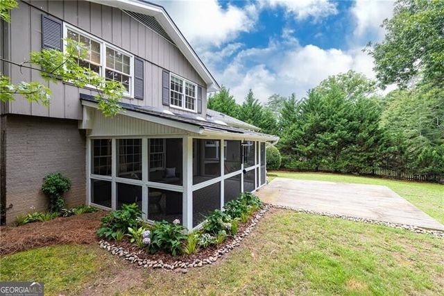 1300 Holly Bank Circle, Atlanta, GA 30338
