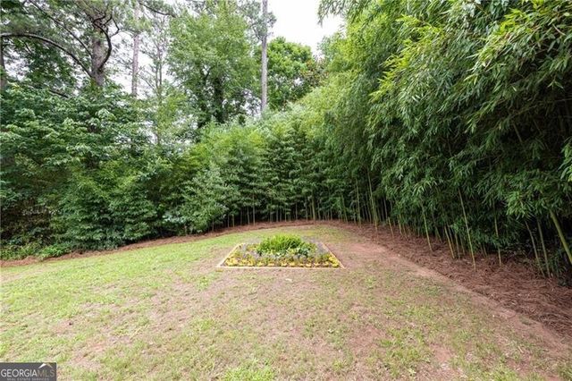 1300 Holly Bank Circle, Atlanta, GA 30338