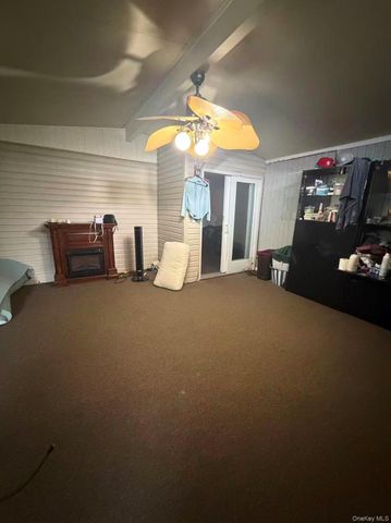 5 Lehigh Avenue, Centereach, NY 11720