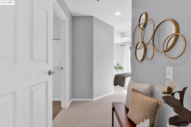 300 Caldecott 216, Oakland, CA 94618