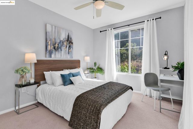 300 Caldecott 216, Oakland, CA 94618