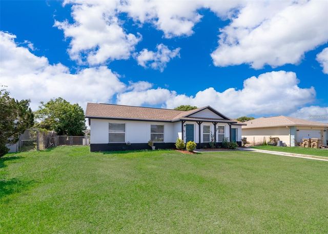 17 TROTTERS CIRCLE, Kissimmee, FL 34743