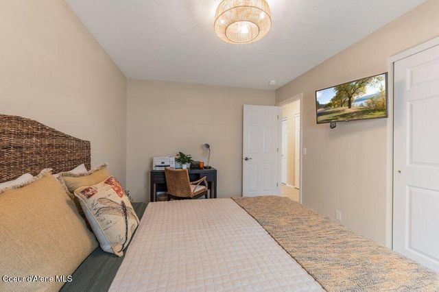 1193 W Woodlawn DR, Hayden, ID 83835