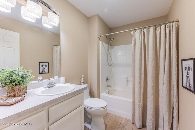 1193 W Woodlawn DR, Hayden, ID 83835