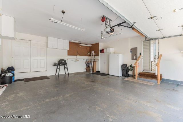 1193 W Woodlawn DR, Hayden, ID 83835
