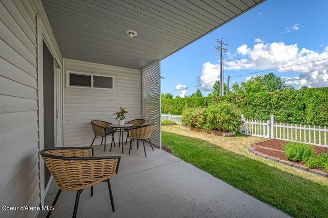 1193 W Woodlawn DR, Hayden, ID 83835