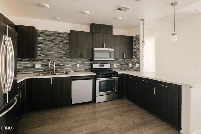 124 W Colorado Street 404, Glendale, CA 91204