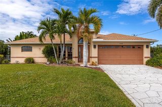 2107 SW 12th TER, Cape Coral, FL 33991
