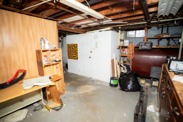 99 Back River Road, Dover, NH 03820