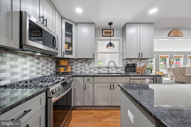 3355 WESTPORT DR, Jefferson, MD 21755