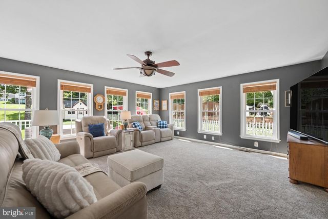 3355 WESTPORT DR, Jefferson, MD 21755