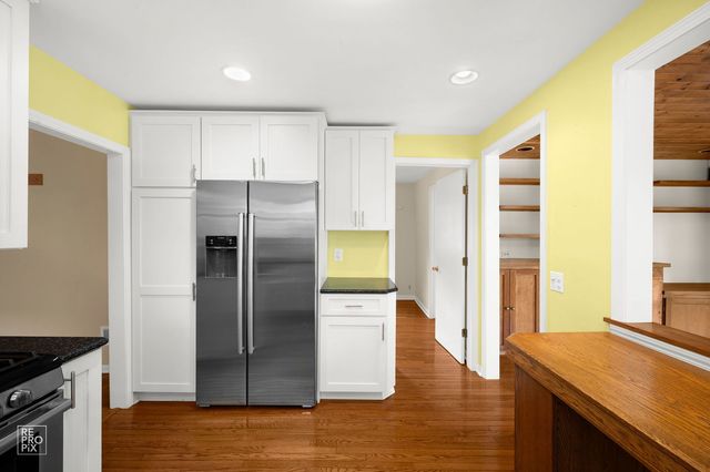 3315 S Riverdale Road, Mchenry, IL 60051