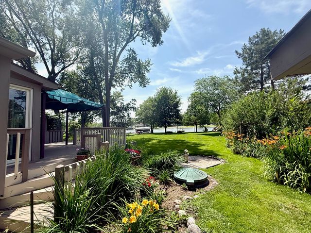 3315 S Riverdale Road, Mchenry, IL 60051