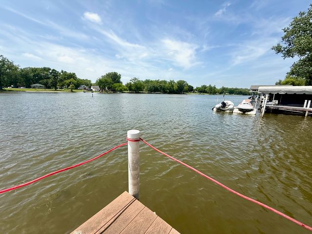 3315 S Riverdale Road, Mchenry, IL 60051