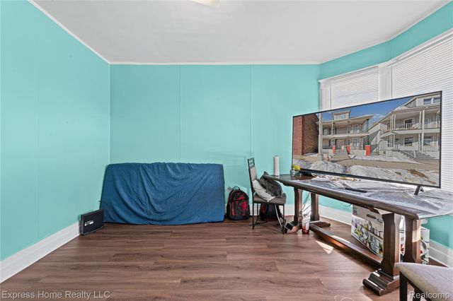 3321 Holbrook Street, Hamtramck, MI 48212