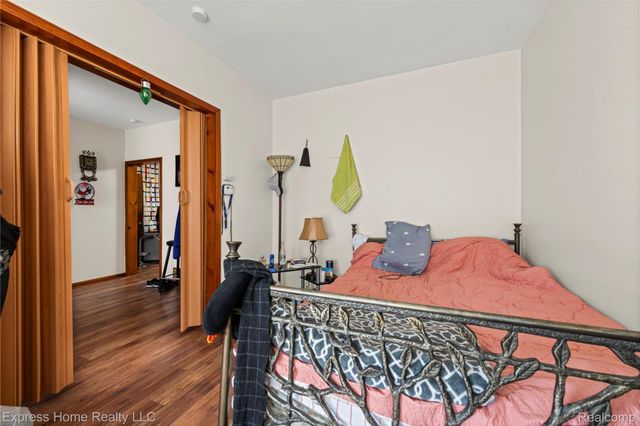 3321 Holbrook Street, Hamtramck, MI 48212