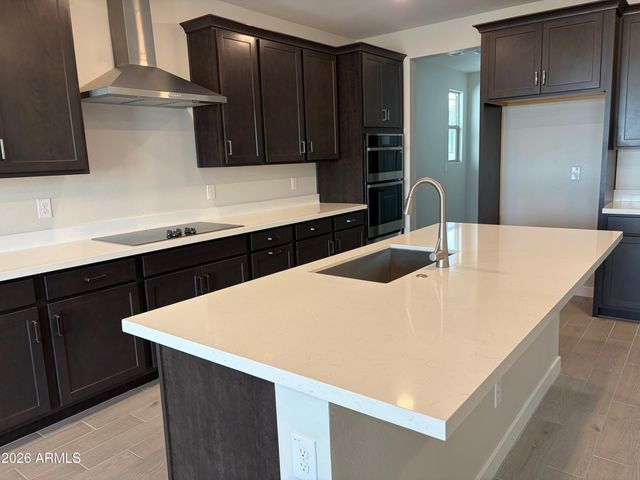 31478 N SINGING MEADOW Lane, San Tan Valley, AZ 85143