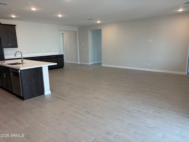 31478 N SINGING MEADOW Lane, San Tan Valley, AZ 85143