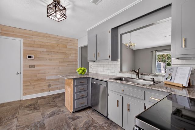 105 Ewell Court, Summerville, SC 29486